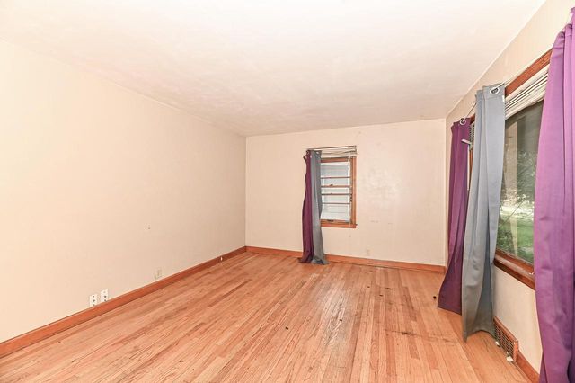 3136 N 77th STREET, Milwaukee, WI 53222