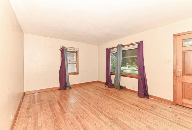 3136 N 77th STREET, Milwaukee, WI 53222