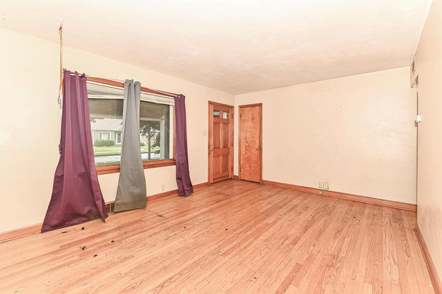 3136 N 77th STREET, Milwaukee, WI 53222