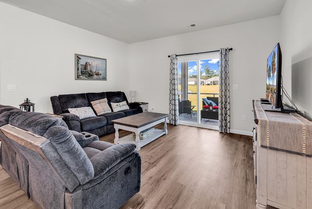 514 Hogwart Ln., Longs, SC 29568