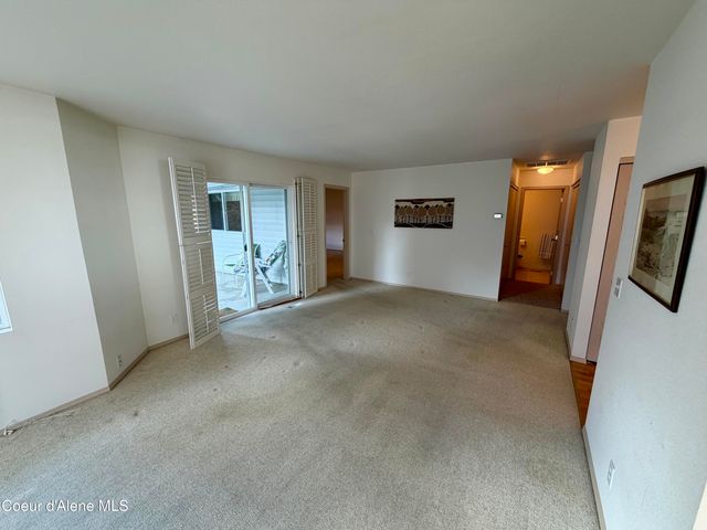 1446 W Woodlawn DR, Hayden, ID 83835