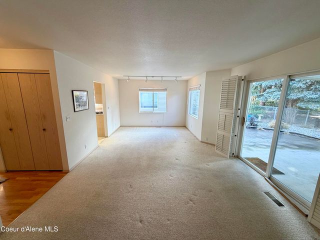 1446 W Woodlawn DR, Hayden, ID 83835