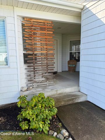 1446 W Woodlawn DR, Hayden, ID 83835