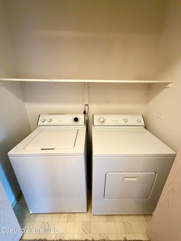 1446 W Woodlawn DR, Hayden, ID 83835