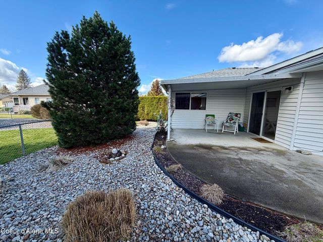 1446 W Woodlawn DR, Hayden, ID 83835