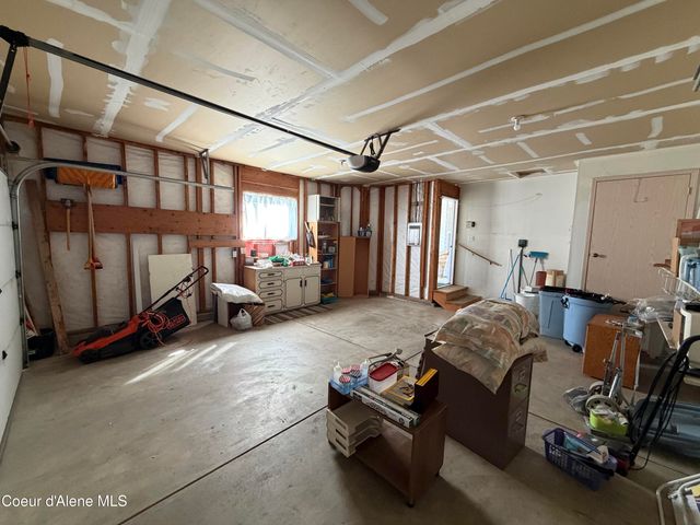 1446 W Woodlawn DR, Hayden, ID 83835