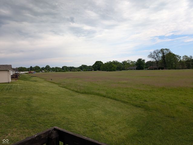 6407 Emerald Springs Drive, Indianapolis, IN 46221