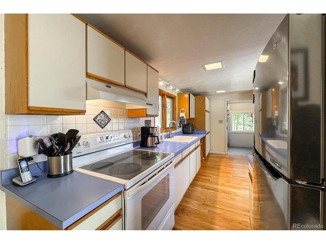 3148 Riverside Dr, Lyons, CO 80540