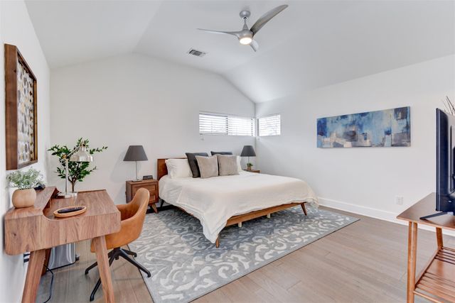 2501 E 4th ST A, Austin, TX 78702
