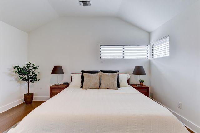2501 E 4th ST A, Austin, TX 78702