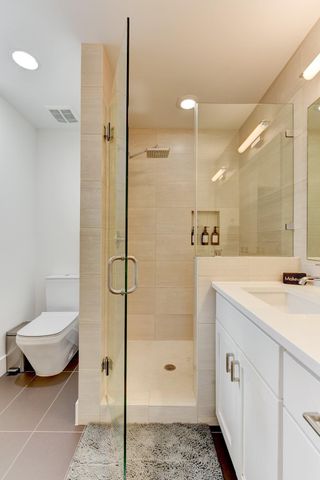 2501 E 4th ST A, Austin, TX 78702