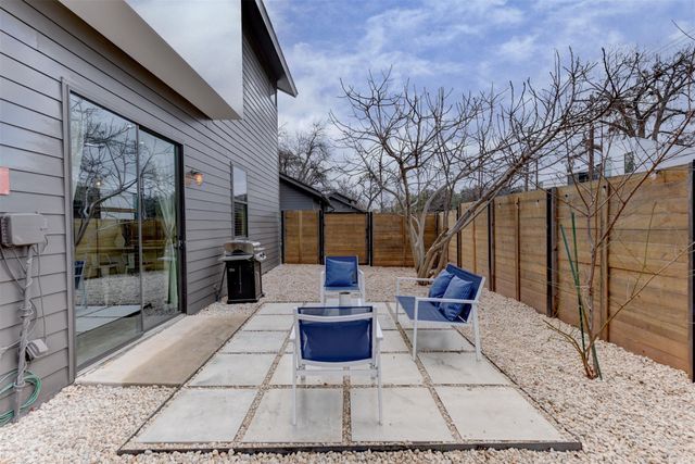 2501 E 4th ST A, Austin, TX 78702