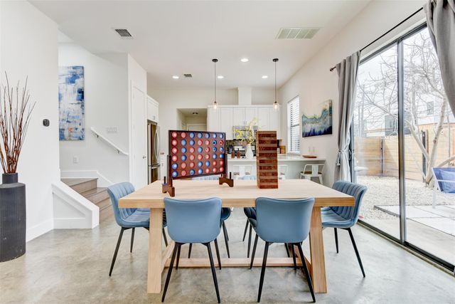 2501 E 4th ST A, Austin, TX 78702
