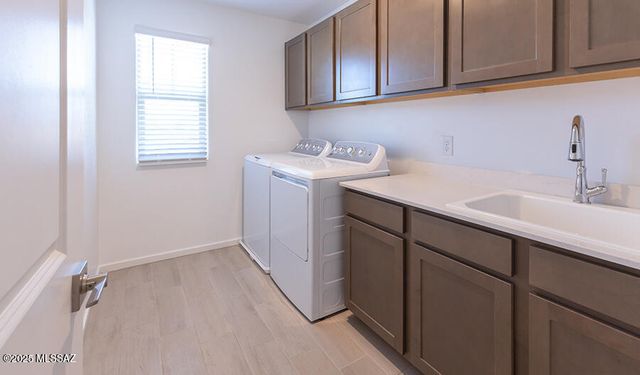 7962 S Borealis Way, Tucson, AZ 85747