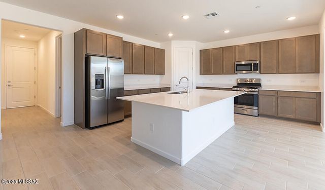 7962 S Borealis Way, Tucson, AZ 85747