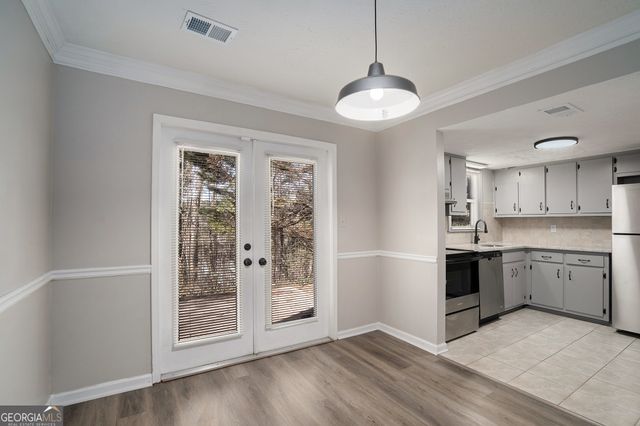 3027 Spruce Circle, Snellville, GA 30078