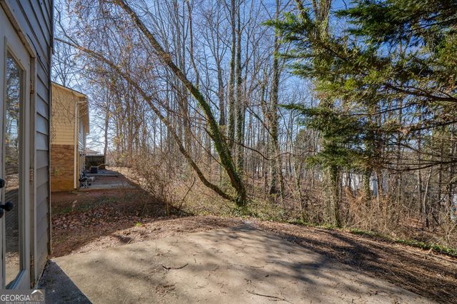 3027 Spruce Circle, Snellville, GA 30078