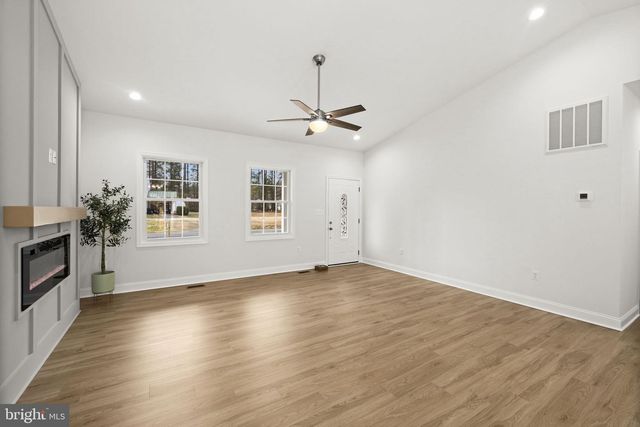 27 COLONY WAY, Montross, VA 22520
