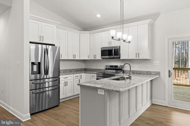 27 COLONY WAY, Montross, VA 22520