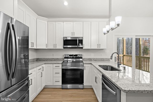 27 COLONY WAY, Montross, VA 22520