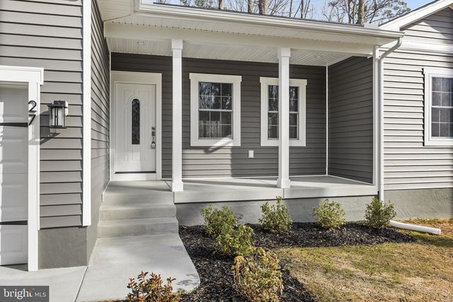 27 COLONY WAY, Montross, VA 22520