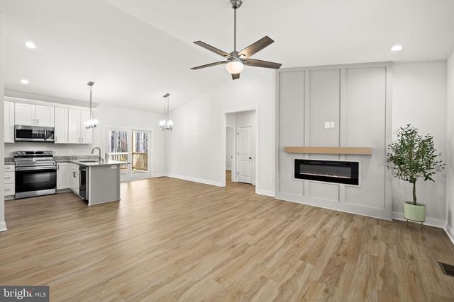 27 COLONY WAY, Montross, VA 22520