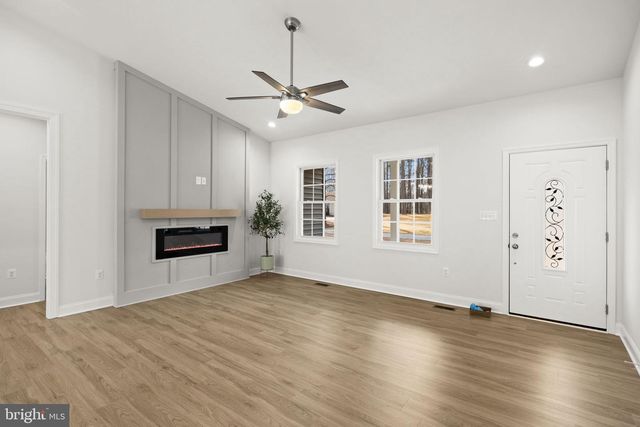 27 COLONY WAY, Montross, VA 22520