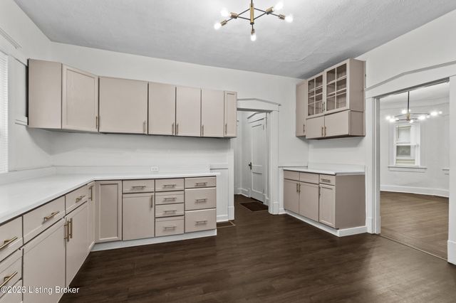 714 Dearborn Ave, Louisville, KY 40211