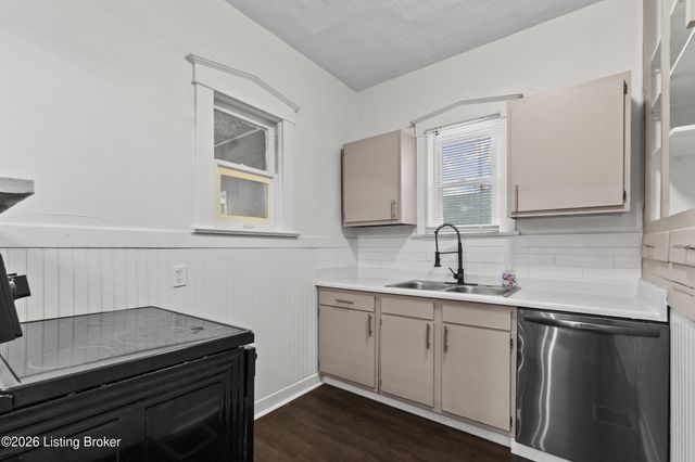 714 Dearborn Ave, Louisville, KY 40211