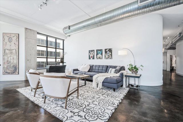 311 W 5th ST 1005, Austin, TX 78701