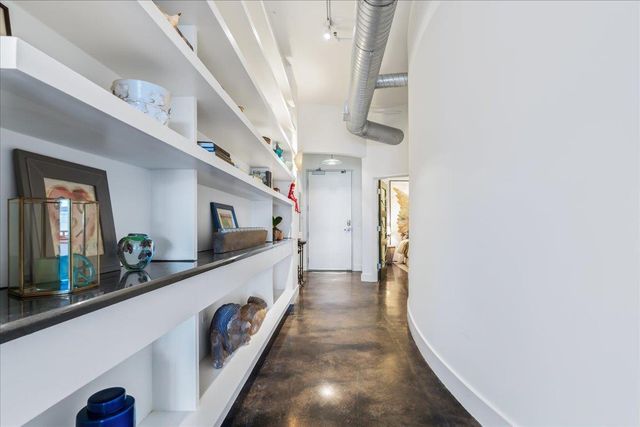 311 W 5th ST 1005, Austin, TX 78701