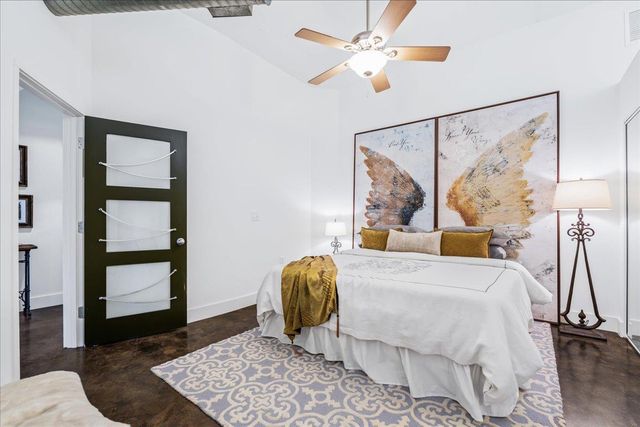 311 W 5th ST 1005, Austin, TX 78701