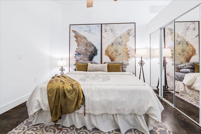311 W 5th ST 1005, Austin, TX 78701