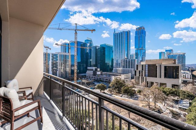 311 W 5th ST 1005, Austin, TX 78701