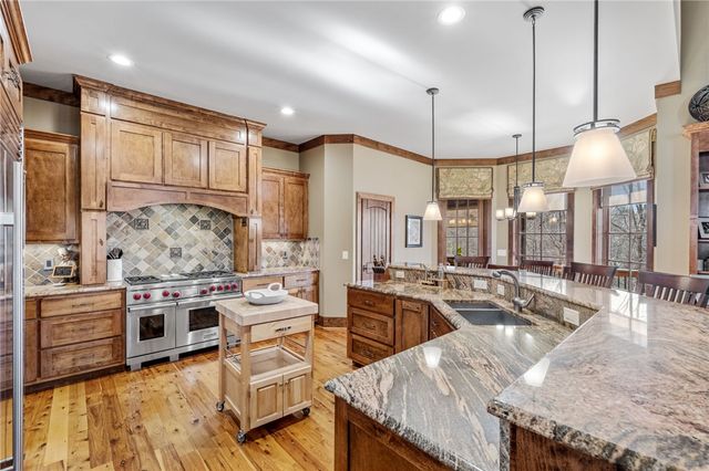 811 Top Ridge Drive, Sunset, SC 29685