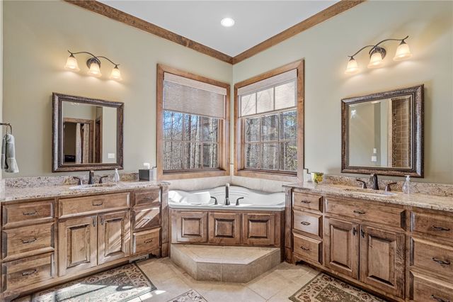 811 Top Ridge Drive, Sunset, SC 29685