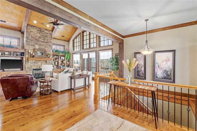 811 Top Ridge Drive, Sunset, SC 29685