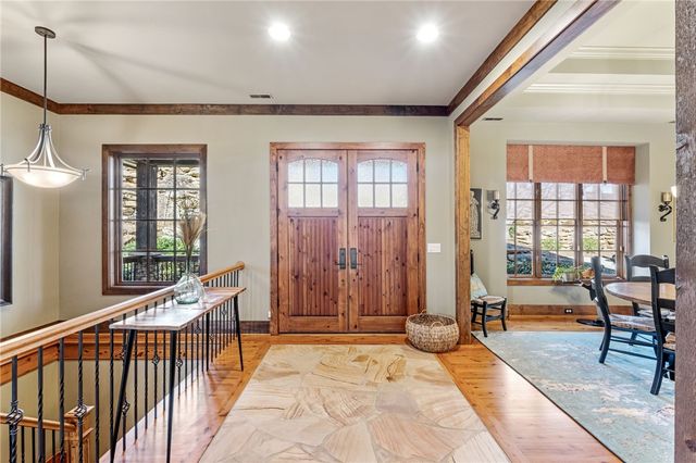 811 Top Ridge Drive, Sunset, SC 29685