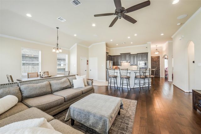 20822 Camelot Legend Drive, Tomball, TX 77375