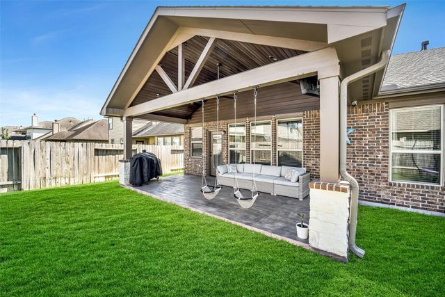 20822 Camelot Legend Drive, Tomball, TX 77375