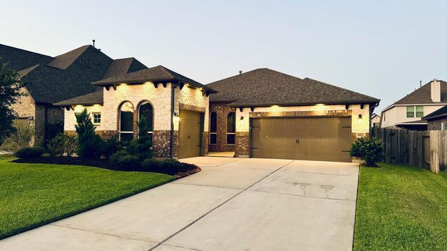 20822 Camelot Legend Drive, Tomball, TX 77375