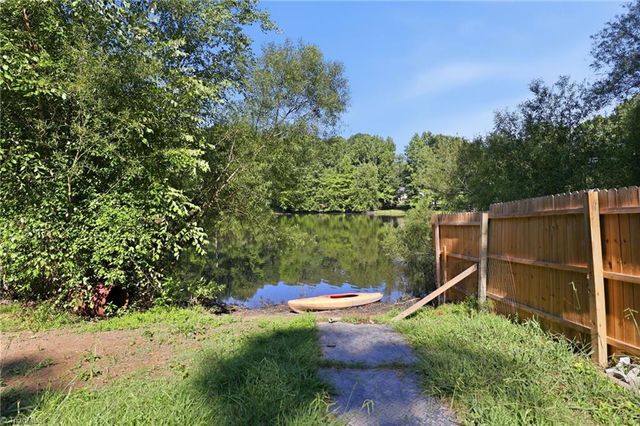 901 Decker Road, Thomasville, NC 27360