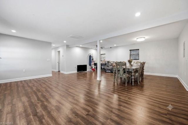901 Decker Road, Thomasville, NC 27360