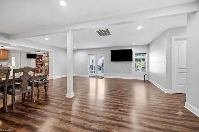 901 Decker Road, Thomasville, NC 27360
