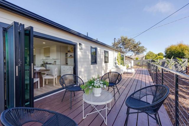 2101 Grandview Street, Oceanside, CA 92054