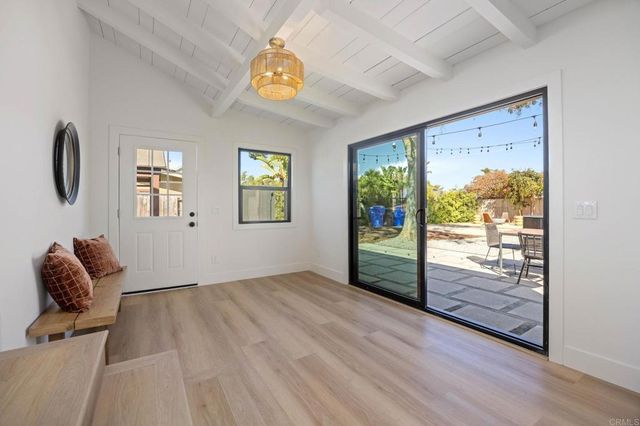 2101 Grandview Street, Oceanside, CA 92054