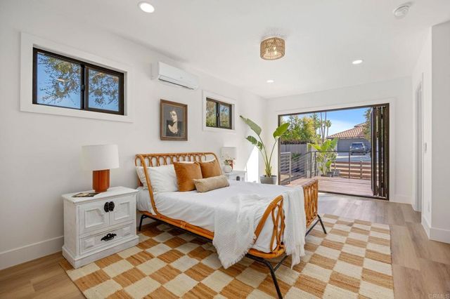 2101 Grandview Street, Oceanside, CA 92054