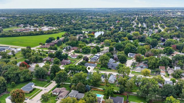 8003 Alpine Drive, Urbandale, IA 50322