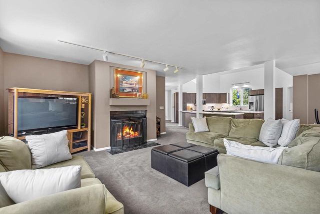 N4636 County Road V, Poynette, WI 53955