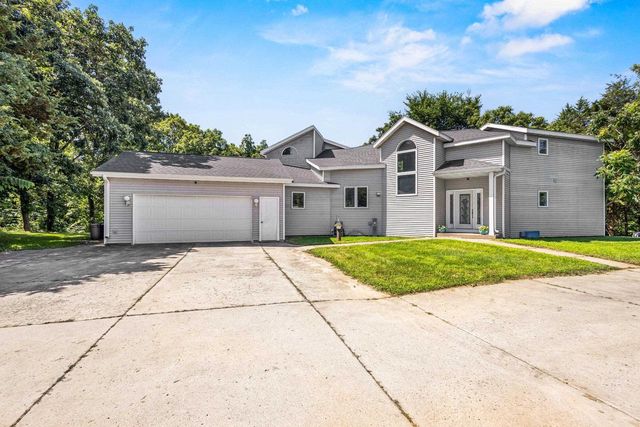 N4636 County Road V, Poynette, WI 53955